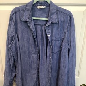 Old Navy classic fit jean shirt
